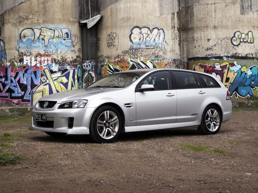  Holden Commodore SS Sportwagon 2008 года  (фото 10 из 16)